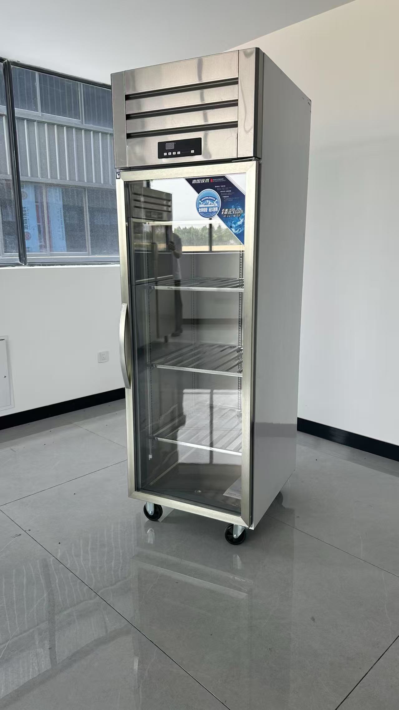 Высокопроизводительный 6-дверн – обзор и цена Commercial Kitchen Door